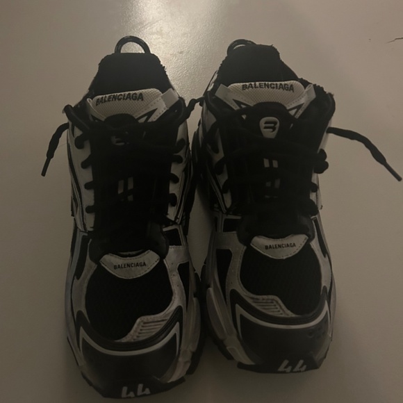 Balenciaga Runner - Picture 4 of 4